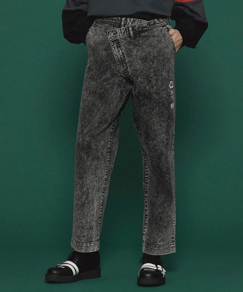 SHAREEF（シャリーフ）の「OVER WEST DENIM CH（デニムパンツ・メンズ・インディゴブルー/ケミカルウォッシュ/ブラック系その他・1/2/3）」の2枚目の写真
