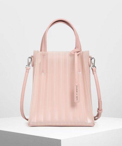 CHARLES & KEITH(チャールズ & キース)の「トランスルーセント トートバッグ / Translucent Tote Bag(トートバッグ・レディース・ホワイト/ブラック/ピンク/モスグリーン・S)」の4枚目の写真