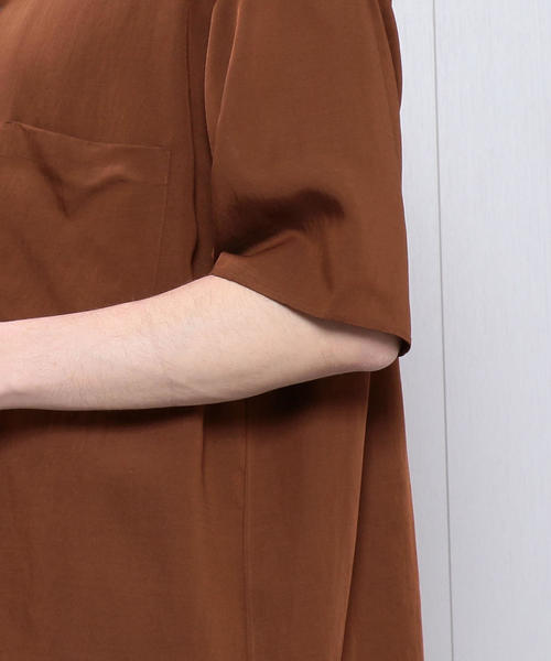 H　BEAUTY&YOUTH UNITED ARROWS（エイチビューティーアンドユースユナイテッドアローズ）の「＜H＞RING SNAP BOX SHORT SLEEVE SHIRT/シャツ ◆（シャツ/ブラウス・メンズ・ブラック/ネイビー/ブラウン・LARGE/SMALL/MEDIUM）」の8枚目の写真