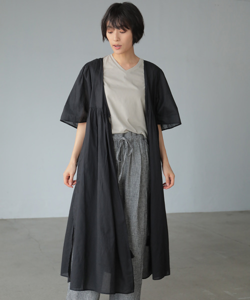 AMERICAN HOLIC（アメリカンホリック）の「5分袖カシュクールガウンワンピース（ワンピース・レディース・その他9/ネイビー/ターコイズブルー/その他1/マルチ/ドット/ブラック系その他/パープル/ブラック/ストライプ/カーキ・FREE）」の2枚目の写真