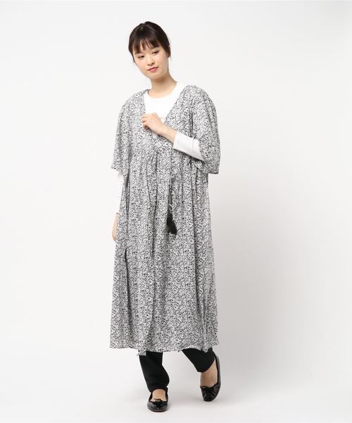 AMERICAN HOLIC（アメリカンホリック）の「5分袖カシュクールガウンワンピース（ワンピース・レディース・その他9/ネイビー/ターコイズブルー/その他1/マルチ/ドット/ブラック系その他/パープル/ブラック/ストライプ/カーキ・FREE）」の16枚目の写真