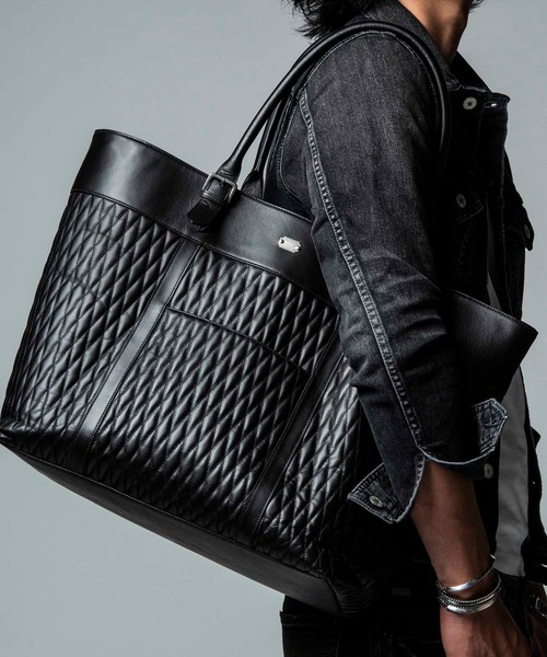 CRIMIE（クライミー）の「DIAMOND QUILT TOTE BAG（トートバッグ）」 WEAR