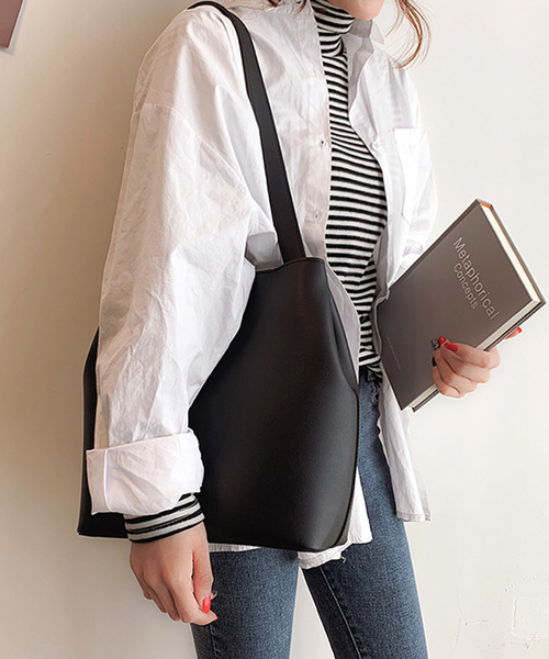 shopnikoniko(ショップニコニコ)の「ワンショルダーバッグ(ショルダーバッグ・レディース・ブラック/サックスブルー/イエロー/ホワイト・フリー)」の15枚目の写真