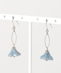 【aco* beads accessory】チェコガラスフラワーとリーフパーツのロングピアスシルバーカラー