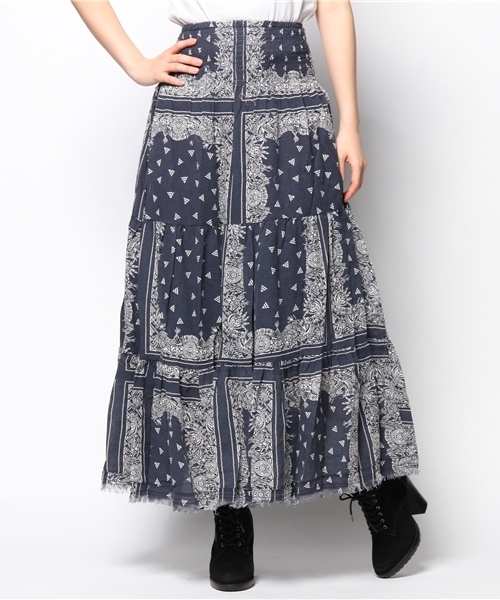 goa(ゴア)の「ネイティブバンダナプリント 2WAYスカート(スカート・レディース・モカ/ネイビー/ボルドー・FREE)」の1枚目の写真