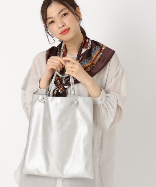 GLOBAL WORK（グローバルワーク）の「マルチWAYポーチツキトート/868701（トートバッグ・レディース・ライトグレー/ブラック/ブラウン/パープル系その他2・FREE）」の2枚目の写真