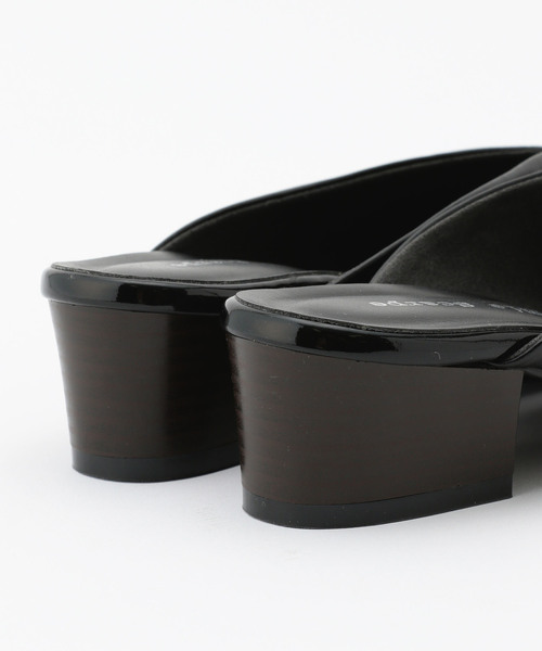 セール Vカットミュール サンダル Alcali アルカリ のファッション