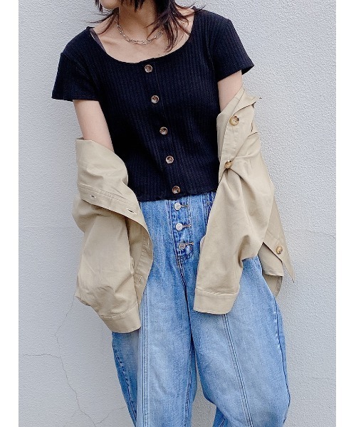one way(ワンウェイ)の「フロントボタン半袖カットソー(Tシャツ/カットソー・レディース・ホワイト/ブラック/ベージュ/オレンジ・FREE)」の3枚目の写真