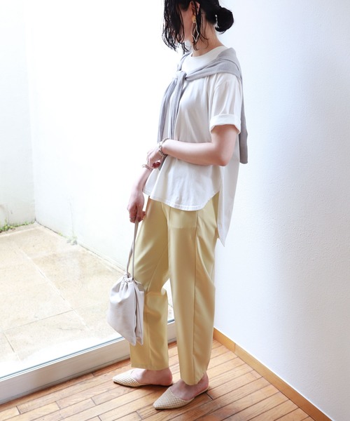 andme(アンドミー)の「コットン半袖裾ラウンドTシャツ(Tシャツ/カットソー・レディース・ブラック/グレー/オフホワイト・M)」の7枚目の写真