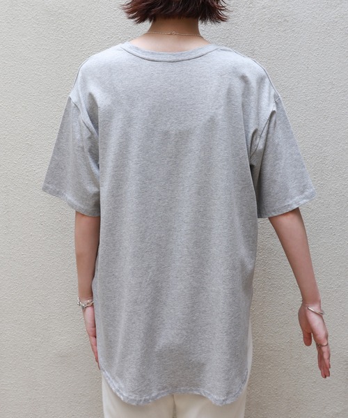 andme(アンドミー)の「コットン半袖裾ラウンドTシャツ(Tシャツ/カットソー・レディース・ブラック/グレー/オフホワイト・M)」の16枚目の写真