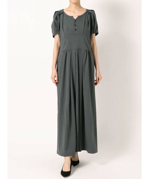 EMODA（エモダ）の「シェイプラインロングドレス（ワンピース・レディース・ブラック/ブラウン/ブルー・FREE）」の5枚目の写真