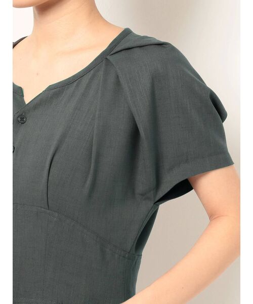 EMODA（エモダ）の「シェイプラインロングドレス（ワンピース・レディース・ブラック/ブラウン/ブルー・FREE）」の17枚目の写真