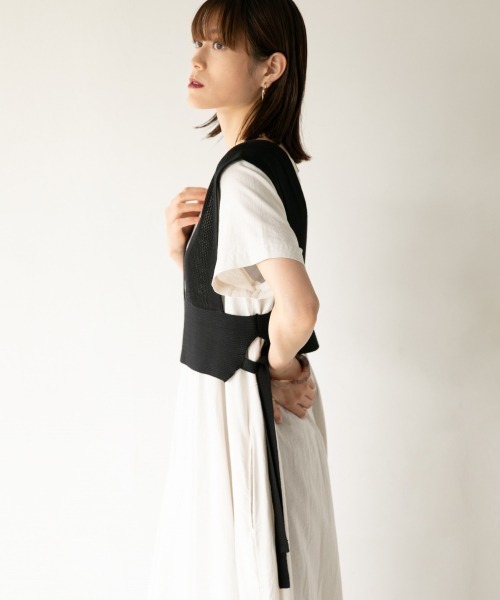 LOWRYS FARM(ローリーズファーム)の「サイドムスビビスチェ 892447(ベスト・レディース・ホワイト/ブラック/グリーン・FREE)」の8枚目の写真