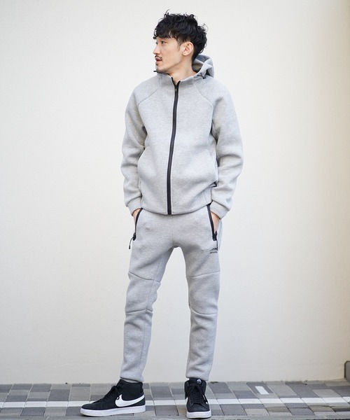 OUTDOOR PRODUCTS(アウトドアプロダクツ)の「【OUTDOOR PRODUCTS】エアダンボールジョガーパンツ 柔軟なストレッチ性とハリのある素材 テーパードシルエット ワンポイントブランドロゴ(スウェットパンツ・メンズ・ブラック/グレー・SMALL/MEDIUM/LARGE/X-LARGE)」の8枚目の写真
