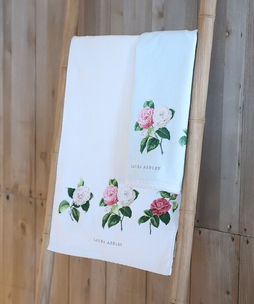 LAURA ASHLEY(ローラアシュレイ)の「カミール柄フェイスタオル(タオル・レディース・アイボリー系/サックスブルー系・00)」の6枚目の写真