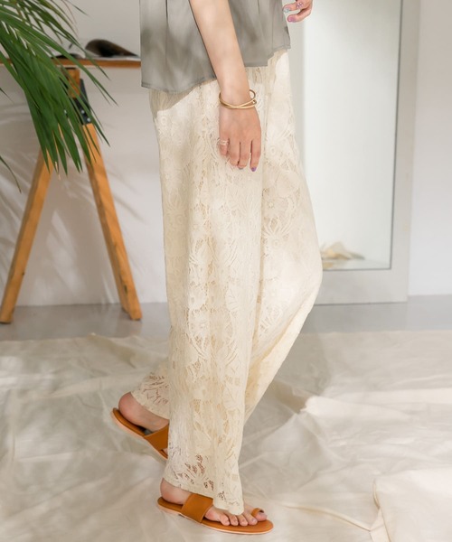 ITEMS URBANRESEARCH（アイテムズ アーバンリサーチ）の「レースワイドパンツ（その他パンツ・レディース・ブラック/ナチュラル・FREE）」の8枚目の写真