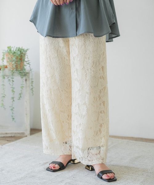 ITEMS URBANRESEARCH（アイテムズ アーバンリサーチ）の「レースワイドパンツ（その他パンツ・レディース・ブラック/ナチュラル・FREE）」の17枚目の写真