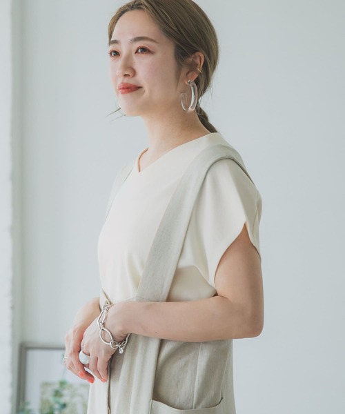 ITEMS URBANRESEARCH（アイテムズ アーバンリサーチ）の「カットミラノフレンチプルオーバー（Tシャツ/カットソー・レディース・オフホワイト/ブラック/モカ/ブルー/ピンク/カーキ/キャメル・FREE）」の22枚目の写真