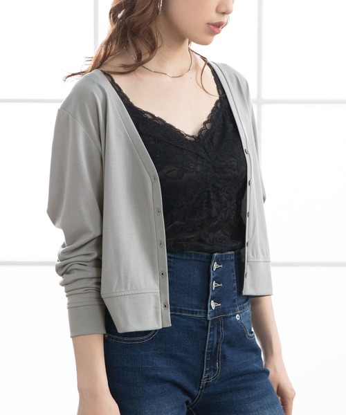 Newlyme(ニューリーミー)の「【接触冷感/UVカット】選べる丈カーディガン(カーディガン/ボレロ・レディース・ホワイト/グレー/ベージュ/グリーン/ブラック/ホワイト系その他/グレー系その他/ベージュ系その他/グリーン系その他/ブラック系その他・MEDIUM/LARGE/X-LARGE/XX-LARGE)」の6枚目の写真