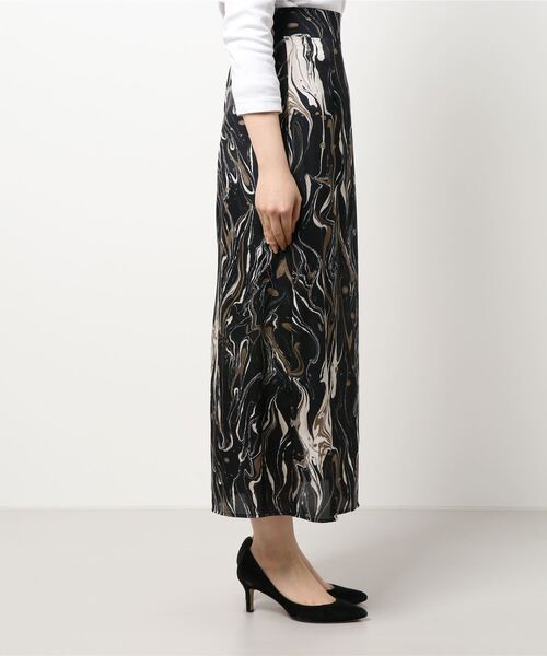 My shawty（ﾏｲｼｬｳﾃｨｰ）の「marble satin skirt（スカート・レディース・グレー/ブラック・FREE）」の11枚目の写真