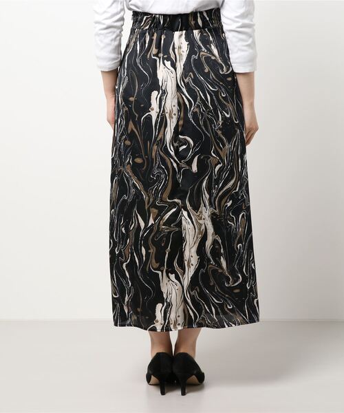My shawty（ﾏｲｼｬｳﾃｨｰ）の「marble satin skirt（スカート・レディース・グレー/ブラック・FREE）」の12枚目の写真