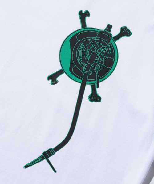 XLARGE（エクストララージ）の「ARM LOGO L/S TEE（Tシャツ/カットソー・メンズ・ブラック/グリーン/ホワイト・L/S/XL/M）」の9枚目の写真