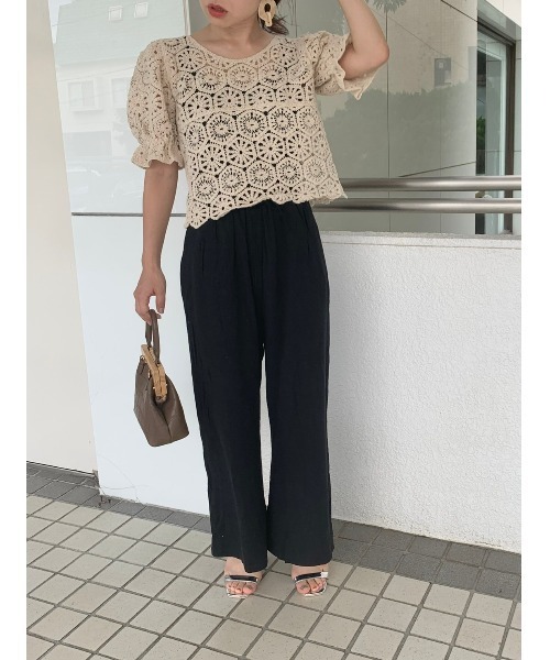 DAIS-Y（デイジー）の「クロシェ編みパフスリーブクロップド丈トップス（Tシャツ/カットソー・レディース・ホワイト/ベージュ・FREE）」の16枚目の写真