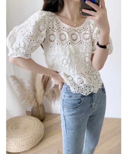 DAIS-Y（デイジー）の「クロシェ編みパフスリーブクロップド丈トップス（Tシャツ/カットソー・レディース・ホワイト/ベージュ・FREE）」の7枚目の写真