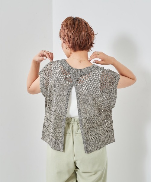 cepo（セポ）の「バックスリット　ドットメッシュニットベスト（ベスト・レディース・グリーン/イエロー/ブラック・M）」の2枚目の写真