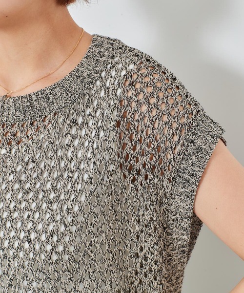 cepo（セポ）の「バックスリット　ドットメッシュニットベスト（ベスト・レディース・グリーン/イエロー/ブラック・M）」の9枚目の写真