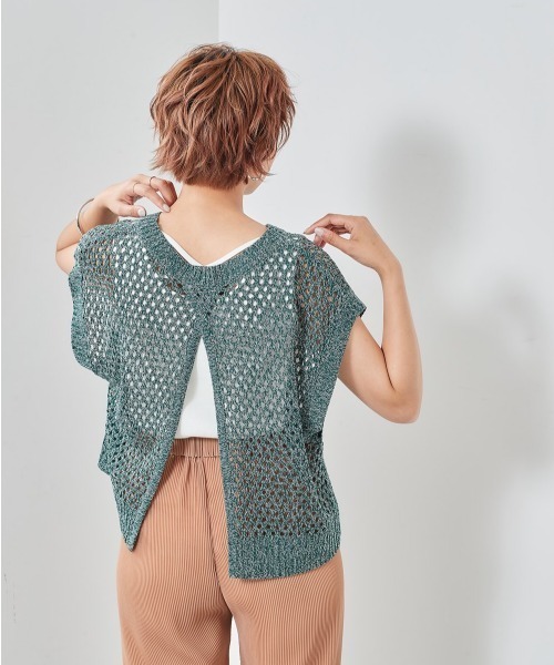 cepo（セポ）の「バックスリット　ドットメッシュニットベスト（ベスト・レディース・グリーン/イエロー/ブラック・M）」の15枚目の写真