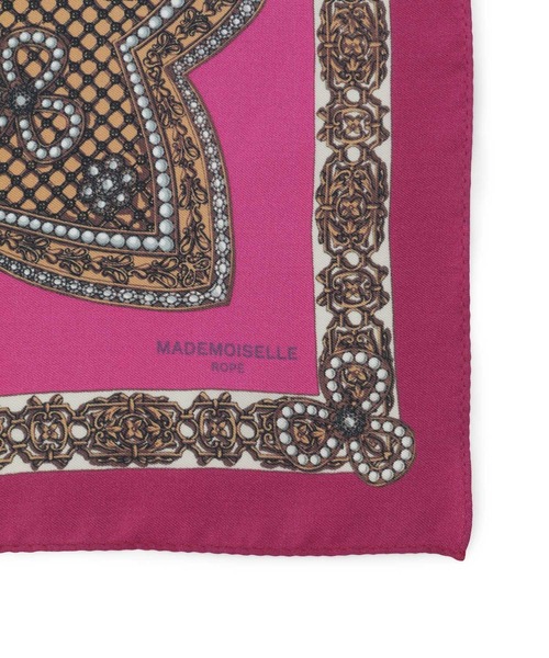 MADEMOISELLE ROPE'(マドモアゼル ロペ)の「ヴィンテージライクシルクスカーフ(バンダナ/スカーフ・レディース・グリーン/ブラウン/ピンク/ネイビー・FREE)」の5枚目の写真