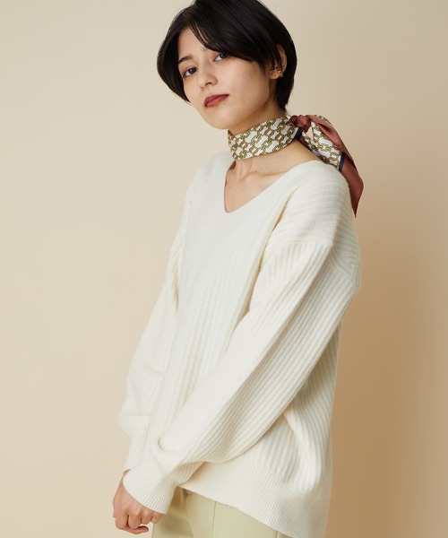 MADEMOISELLE ROPE'(マドモアゼル ロペ)の「ヴィンテージライクシルクスカーフ(バンダナ/スカーフ・レディース・グリーン/ブラウン/ピンク/ネイビー・FREE)」の7枚目の写真