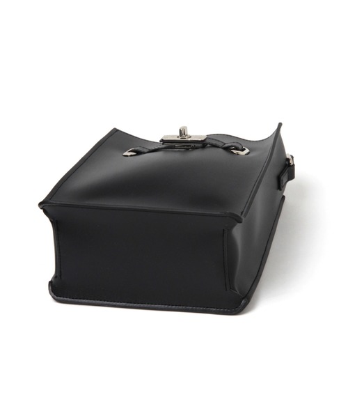LAKOLE（ラコレ）の「ベルテッドスクエアショルダーバッグ / 216795（ショルダーバッグ・メンズ・ブラック/ブラウン/シルバーグレー・FREE）」の7枚目の写真