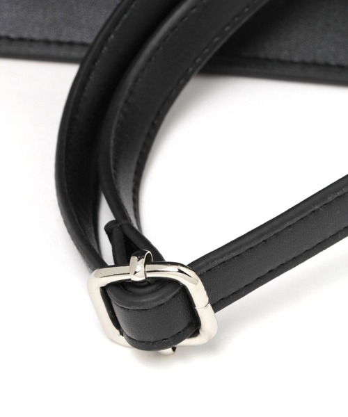 LAKOLE（ラコレ）の「ベルテッドスクエアショルダーバッグ / 216795（ショルダーバッグ・メンズ・ブラック/ブラウン/シルバーグレー・FREE）」の9枚目の写真