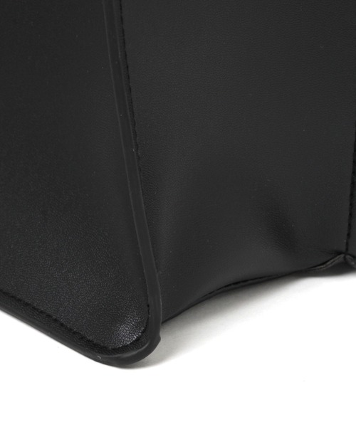 LAKOLE（ラコレ）の「ベルテッドスクエアショルダーバッグ / 216795（ショルダーバッグ・メンズ・ブラック/ブラウン/シルバーグレー・FREE）」の12枚目の写真