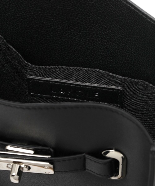 LAKOLE（ラコレ）の「ベルテッドスクエアショルダーバッグ / 216795（ショルダーバッグ・メンズ・ブラック/ブラウン/シルバーグレー・FREE）」の15枚目の写真