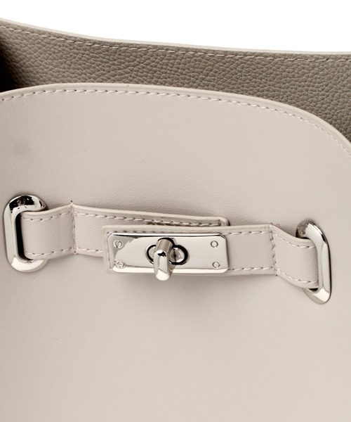 LAKOLE（ラコレ）の「ベルテッドスクエアショルダーバッグ / 216795（ショルダーバッグ・メンズ・ブラック/ブラウン/シルバーグレー・FREE）」の16枚目の写真