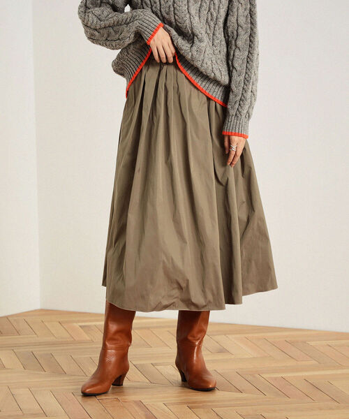 NOLLEY’S（ノーリーズ）の「リバーシブルタフタスカート（スカート・レディース・オリーブ/ネイビー/ベージュ/インディゴブルー/イエロー/サックスブルー・1/2/16/17）」の3枚目の写真