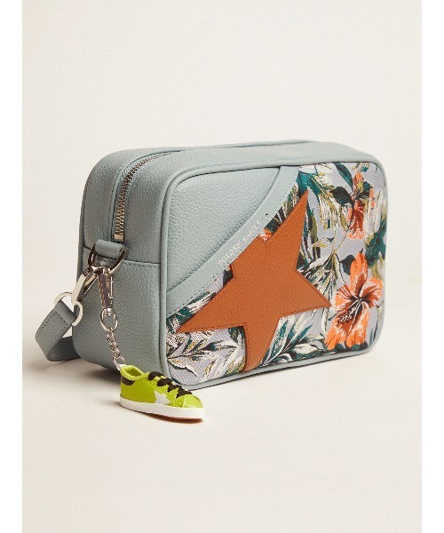 GOLDEN GOOSE(ゴールデングース)の「GOLDEN GOOSE Star Bag/celadon blue leather-flower jacquard front with caramel leather star(ショルダーバッグ・レディース・スカイブルー系・ONE SIZE)」の5枚目の写真