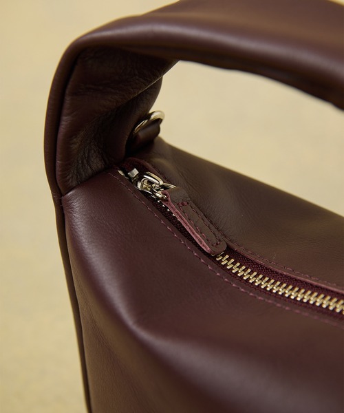 PUBLIC TOKYO（パブリックトウキョウ）の「２WAYスクエアバッグ（ハンドバッグ・レディース・バーガンディー/ブラック・FREE）」の11枚目の写真