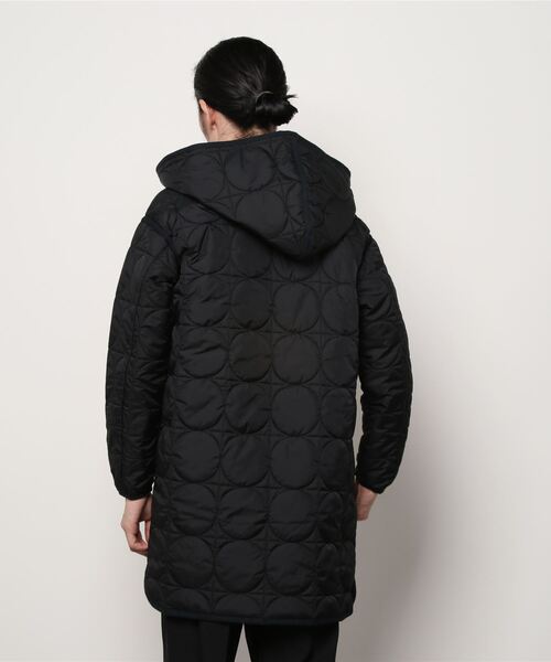 KIFFE(キッフェ)の「KIFFE/キッフェ GEOMETRIC QUILT COAT キルティングコート(ミリタリージャケット・メンズ・ブラック/オリーブ・1)」の6枚目の写真