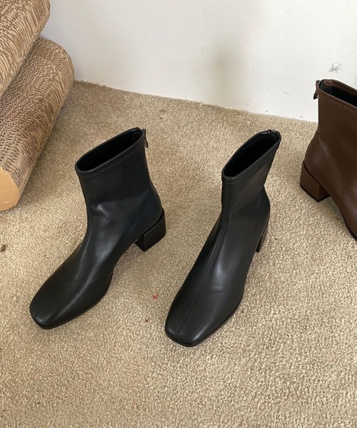 aimoha（アイモハ）の「フェイクレザーブーツ（ブーツ・レディース・ブラック/チョコ/ベージュ・22.5cm/24.5cm/23.5cm/24.0cm/23.0cm）」の7枚目の写真