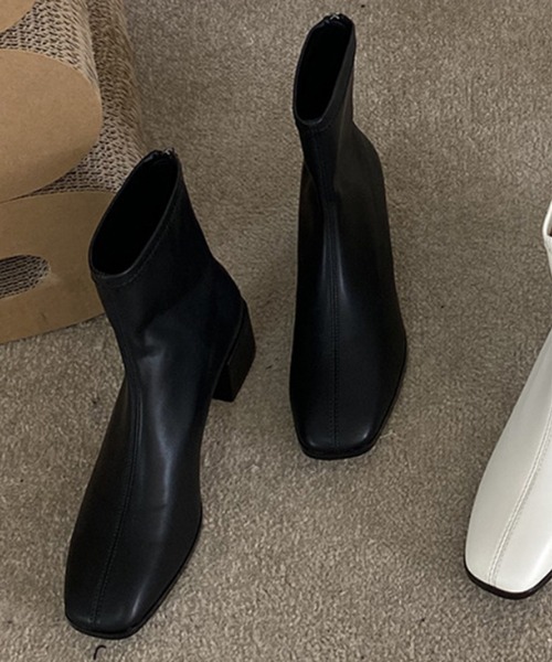 aimoha（アイモハ）の「フェイクレザーブーツ（ブーツ・レディース・ブラック/チョコ/ベージュ・22.5cm/24.5cm/23.5cm/24.0cm/23.0cm）」の8枚目の写真