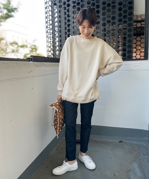 un dix cors（アンディコール）の「こなれ感あるシルエット 裏起毛裾ドロストプルオーバーカットソー（Tシャツ/カットソー・レディース・アイボリー/チャコールグレー・FREE）」の15枚目の写真