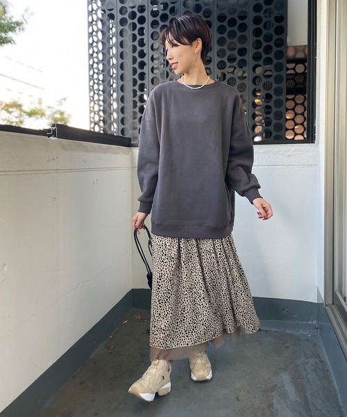 un dix cors（アンディコール）の「こなれ感あるシルエット 裏起毛裾ドロストプルオーバーカットソー（Tシャツ/カットソー・レディース・アイボリー/チャコールグレー・FREE）」の18枚目の写真