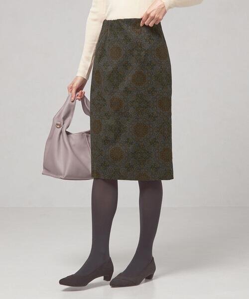 closet story（クローゼットストーリー）の「＜closet story＞プリント コーデュロイ タイトスカート -ウォッシャブル-（スカート・レディース・レッド/マスタード・FREE）」の2枚目の写真