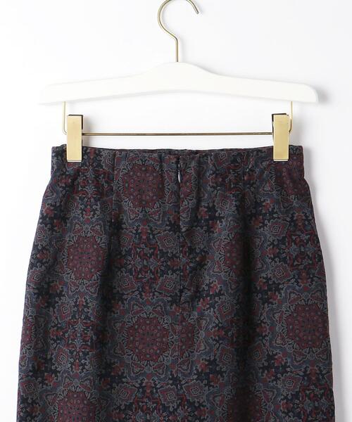 closet story（クローゼットストーリー）の「＜closet story＞プリント コーデュロイ タイトスカート -ウォッシャブル-（スカート・レディース・レッド/マスタード・FREE）」の11枚目の写真