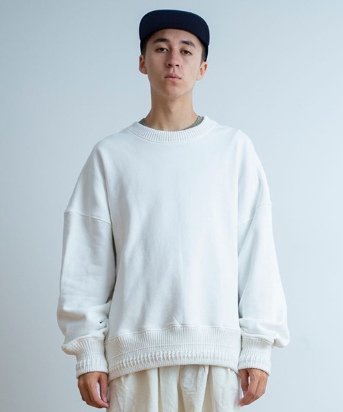 Universal Style Wear(ユニバーサルスタイルウェア)の「Universal Style Wear ヘビーウェイト ビッグ ドルマン クルーネック(スウェット・メンズ・カーキ/グレー/ブラック/ホワイト・LARGE/X-LARGE/MEDIUM)」の2枚目の写真
