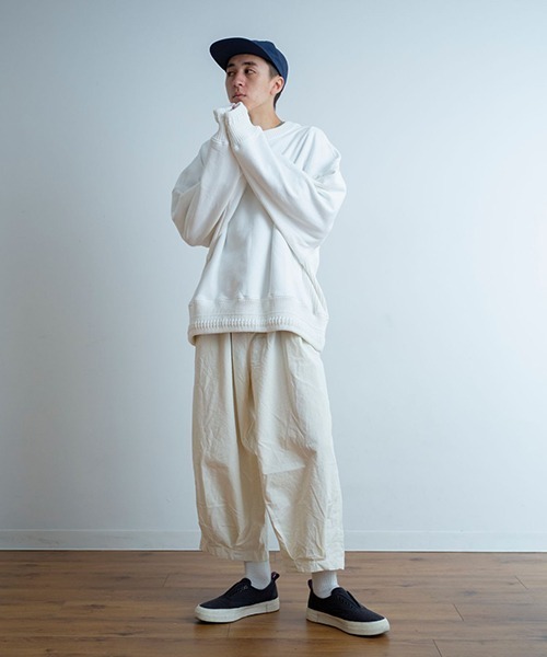 Universal Style Wear(ユニバーサルスタイルウェア)の「Universal Style Wear ヘビーウェイト ビッグ ドルマン クルーネック(スウェット・メンズ・カーキ/グレー/ブラック/ホワイト・LARGE/X-LARGE/MEDIUM)」の16枚目の写真